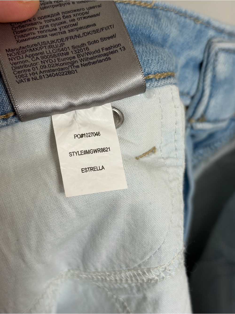 NEW NYDJ Stella Relaxed Tapered Ankle Jeans in Estrella Light Wash - Size 18 - Picture 9 of 10